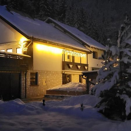 Apartments Oman Kranjska Gora Exteriör bild
