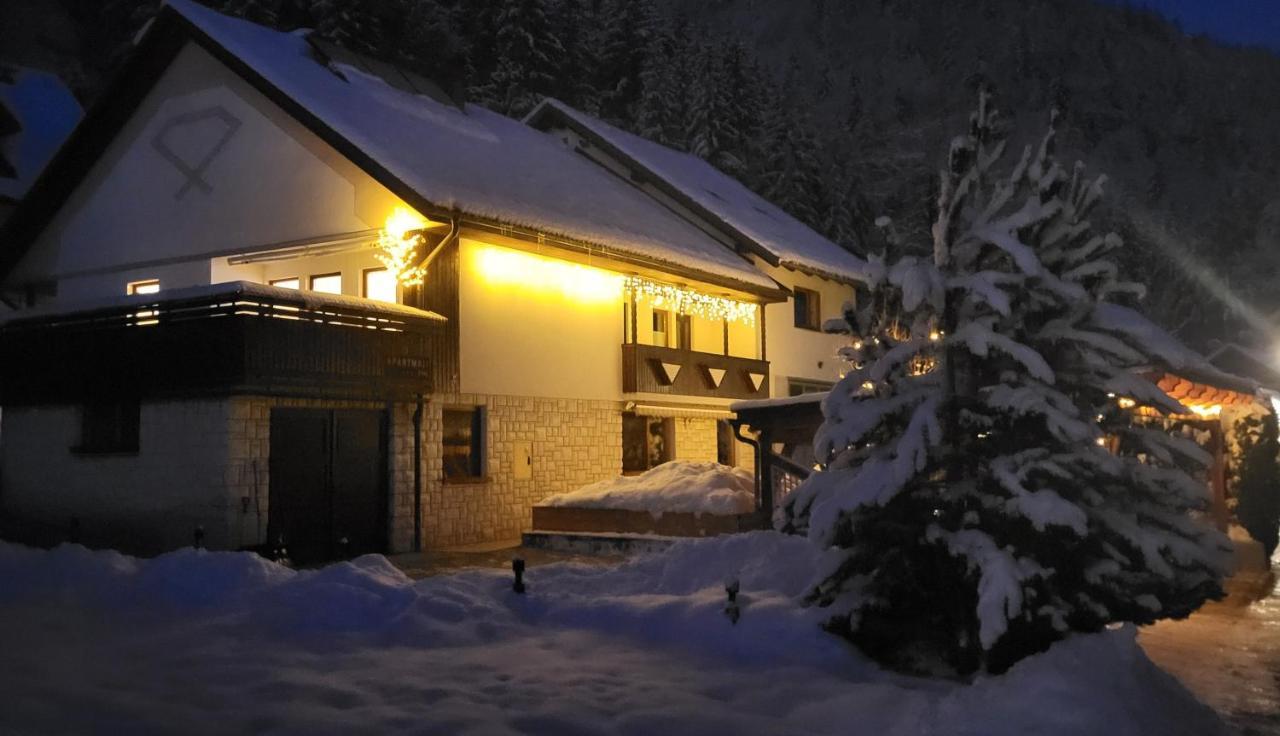 Apartments Oman Kranjska Gora Exteriör bild